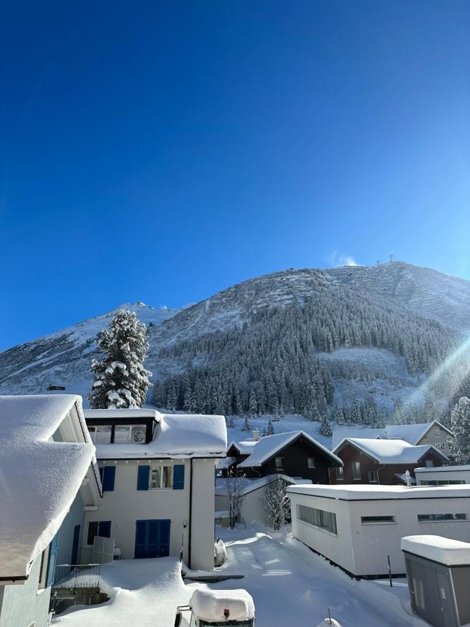 Mondholz Ferienwohnung Andermatt Bagian luar foto