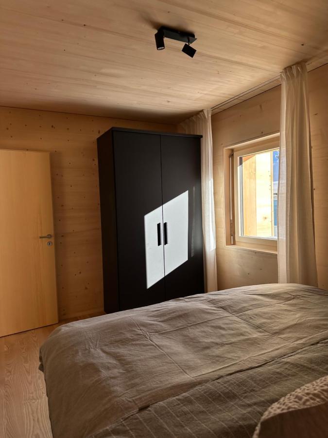 Mondholz Ferienwohnung Andermatt Bagian luar foto